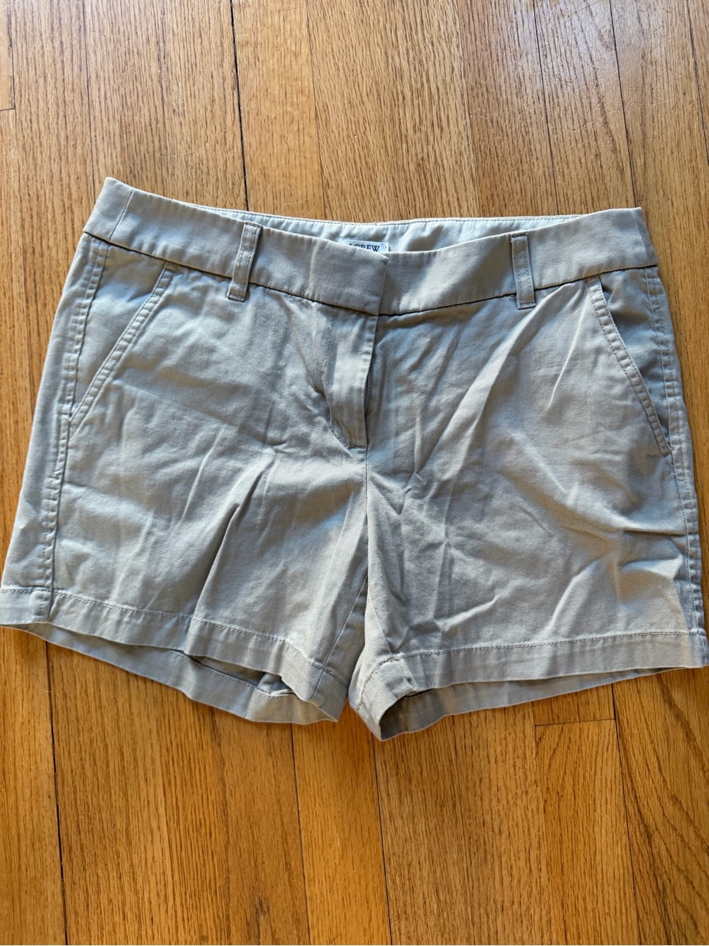 Columbia Classic Women's Light Gray Chino Shorts